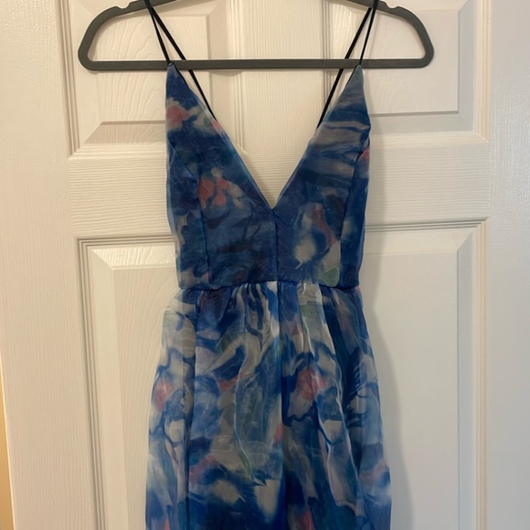 GORGEOUS LULUS MAXI! NEW WITH TAGS. - Picture 1 of 4